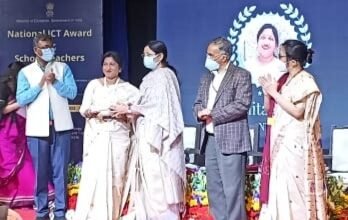 Photo of नवोदय विद्यालय की शिक्षिका श्रीमती  सुनीता गुप्ता को राष्ट्रीय स्तर का सम्मान