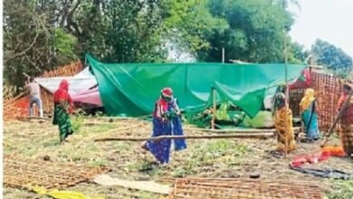 Photo of अतिक्रमणकारियों पर प्रशासनिक कार्रवाई
