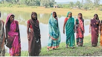 Photo of सरपंच-सचिव पर तालाब में हक छीनने का आरोप