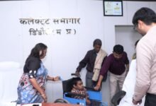 Photo of मुडिया कला के दिव्यांग सुग्रीव को मिली व्हील चेयर ,कलेक्टर और जिला सीईओ का जताया आभार 
