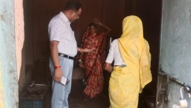 Photo of एसडीएम रामबाबू देवांगन द्वारा लालपुर ग्राम में बगिया निरीक्षण एवं हितग्राहियों से चर्चा