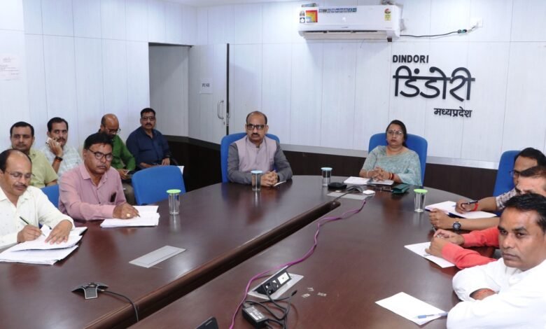 Photo of मुख्य निर्वाचन पदाधिकारी ने कमिश्नर-कलेक्टर्स से की वर्चुअल बैठक