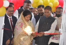 Photo of मंडला में मध्यप्रदेश का 25वां डाकघर पासपोर्ट सेवा केंद्र शुरू अब जिले में ही पूरी होंगी पासपोर्ट से जुड़ी सभी प्रक्रियाएँ