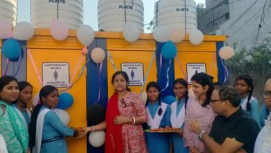 Photo of नेशनल इंडिया लिमिटेड कंपनी द्वारा शासकीय विद्यालय में निर्मित शौचालयों का लोकार्पण