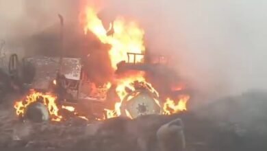 Photo of धान की गहाई के दौरान ट्रैक्टर–थ्रेसर में लगी आग, सब कुछ जलकर खाक – ग्राम कारोपानी की घटना 