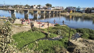 Photo of नर्मदा नदी में मिल रहे गंदे नालों पर व्यापारी संघ की याचिका, लोक उपयोगी लोक अदालत ने मुख्य सचिव सहित वरिष्ठ अधिकारियों को जारी किए नोटिस