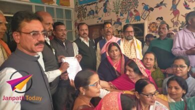 Photo of ब्राह्मण समाज ने सौंपा मुख्यमंत्री के नाम ज्ञापन:  आई ए एस वर्मा को निलंबित करने और  एफ आई आर करने की मांग 