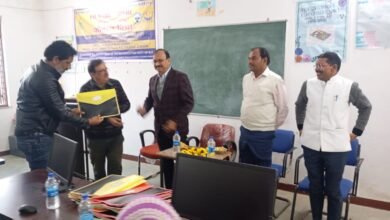 Photo of प्रोफेसर एवं कार्यालय स्टाफ के लिए कंप्यूटर जागरूकता की 15 दिवसीय कार्यशाला का शुभारंभ