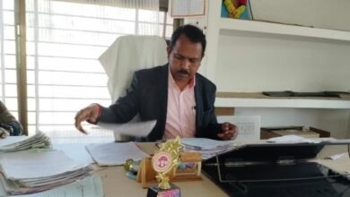 Photo of बजाग sdm रामबाबू देवांगन ने किया नायब तहसील न्यायालय का निरीक्षण, मिली अनियमितताएँ ,प्रवाचक मुकेश पेंन्द्रो को किया कारण बताओ नोटिस जारी 