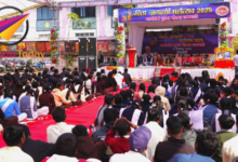 Photo of डिंडौरी में श्रद्धा और उत्साह के साथ मनाई गई गीता जयंती- विशाल जनसमूह ने सामूहिक रूप से किया ‘पुरुषोत्तम योग’ का पाठ