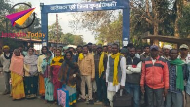 Photo of फॉरेस्ट में चली गई वर्षों से काबिज भूमि- ग्रामीण कर रहे हैं पुनः सर्वेक्षण , नक्शा सुधार की मांग