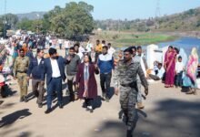 Photo of कलेक्टर ने मालपुर नर्मदा घाट व मकर संक्रांति मेला स्थल का किया निरीक्षण, श्रद्धालुओं को वितरित किए गर्म वस्त्र’’