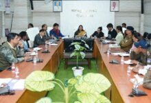 Photo of नर्मदा जयंती एवं गणतंत्र दिवस की तैयारियों को लेकर कलेक्टर ने ली समीक्षा बैठक अधिकारियों को सौंपी गईं जिम्मेदारियां