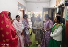 Photo of नाली निर्माण न होने से सड़क पर बह रहा गंदा पानी – कलेक्टर को सौपा ज्ञापन कार्यवाही की मांग