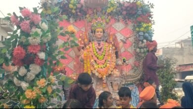 Photo of दीपदान से प्रारंभ हुआ मां नर्मदा का जन्मोत्सव – आज नगर में निकाली गई भव्य शोभायात्रा