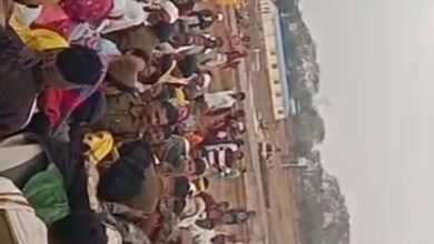 Photo of राघोपुर मरवारी बांध का विरोध – ग्रामीणों ने घेरा ठेकेदार का कैंप