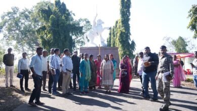 Photo of जन समस्याओं पर चौपाल: कलेक्टर ने रामगढ़ व अमरपुर में विकास कार्यों का लिया जायजा