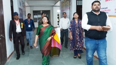 Photo of कलेक्टर श्रीमती अंजू पवन भदौरिया ने सीबीएसई परीक्षा केंद्र का किया औचक निरीक्षण -निष्पक्ष एवं सुचारू रूप से परीक्षा संचालन सुनिश्चित करने के निर्देश 