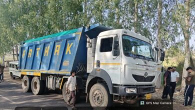Photo of अवैध खनिज परिवहन पर कार्यवाही, ओवरलोड रेत परिवहन करते हाइवा वाहन जप्त