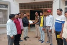 Photo of अवैध शराब बिक्री को लेकर गोंगपा ने खोला मोर्चा – बजाग थाना प्रभारी को सौंपा ज्ञापन