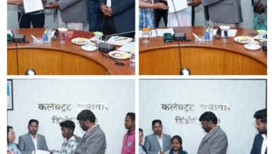 Photo of अनुकंपा नियुक्ति : पंचायत विभाग में आश्रितों को मिला रोजगार- जनप्रतिनिधियों और अधिकारियों ने प्रदान किए नियुक्ति आदेश 