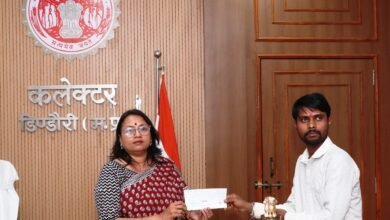 Photo of अवैध नलकूप खनन पर प्रशासन सख्त, सूचना देने वाले को किया गया सम्मानित