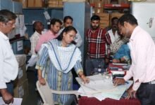 Photo of कलेक्टर ने जिला चिकित्सालय का औचक निरीक्षण कर व्यवस्थाओं का लिया जायजा