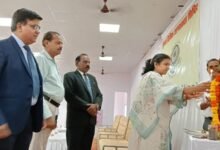 Photo of प्रधान जिला एवं सत्र न्यायाधीश श्रीमती शशिकांता वैश्य के मुख्याआथित्य में संपन्न हुआ वृहद विधिक जागरूकता शिविर 