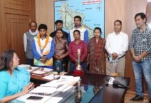 Photo of कुश्ती खिलाड़ी चाँदनी नरेती को कलेक्टर ने किया सम्मानित – यूथ गेम्स में लगातार जीते पदक, जिले का बढ़ाया मान