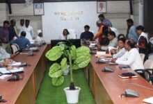 Photo of जनसुनवाई के मुद्दे – कहीं पेंशन, कहीं पेयजल संकट ,आंगनवाड़ी भर्ती में अनियमितता – कलेक्टर ने कहा शीघ्र करें निराकरण