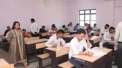 Photo of कड़ी सुरक्षा के बीच सम्पन्न हुई डिंडौरी में एमपीपीएससी प्रारंभिक परीक्षा – कलेक्टर ने किया निरीक्षण 
