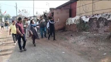 Photo of अनाधिकृत अतिक्रमण और शहर में बजबजाती नालियों पर कलेक्टर ने व्यक्त की नाराजगी