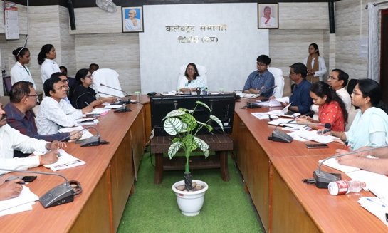 Photo of जिला स्वास्थ्य समिति की बैठक सम्पन्न- स्वास्थ्य योजनाओं की प्रगति की समीक्षा