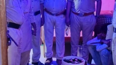 Photo of आबकारी विभाग ने पकड़ी अवैध शराब – 3 लोगों के खिलाफ प्रकरण दर्ज