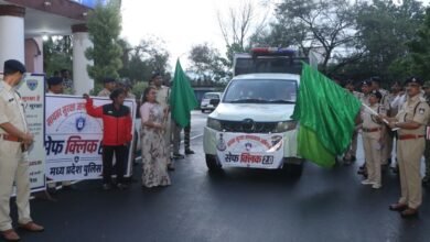 Photo of साइबर अपराधों से बचाव के लिए जिले में सैफ क्लिक-2026 अभियान का शुभारंभ- कलेक्टर और SP ने दिखाई हरी झंडी 