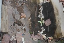 Photo of निर्माण के मलबे से टूटी नाली – जलभराव होने से वार्डवासियों को भारी नुकसान ,कैसे होगी भरपाई