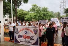 Photo of SAFE CLICK 2.0 अभियान- डिण्डौरी में हुआ साइबर सुरक्षा मैराथन/रन का आयोजन, बड़ी संख्या मे प्रतिभागियों ने लिया भाग