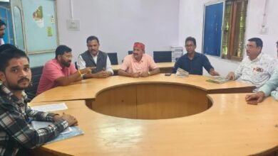 Photo of CMHO कार्यालय में रेडक्रॉस सोसायटी की बैठक संपन्न – जनहित के महत्वपूर्ण विषयों पर चर्चा, प्रधानमंत्री जन औषधि केंद्र को हाईटेक बनाने का प्रस्ताव