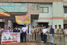 Photo of डिंडोरी पुलिस कंट्रोल रूम में लगा निःशुल्क स्वास्थ्य एवं रक्तदान शिविर, 180 का हुआ परीक्षण