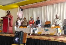 Photo of सवर्ण समाज की जिला स्तरीय बैठक में गूंजा समानता और न्याय का स्वर  आरक्षण, यूजीसी एवं एससी-एसटी कानून की समीक्षा पर हुआ मंथन — 22 सितंबर को डिंडोरी में विशाल रैली, राष्ट्रपति एवं केंद्र सरकार के नाम सौंपा जाएगा ज्ञापन