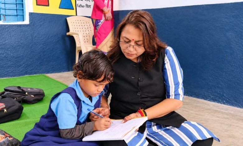 Photo of कलेक्टर ने चौरा माल की  प्राथमिक शालाओं का किया औचक निरीक्षण*-शिक्षक की अनुपस्थिति पर जताई नाराजगी, संबंधित अधिकारी को कार्यवाही के निर्देश